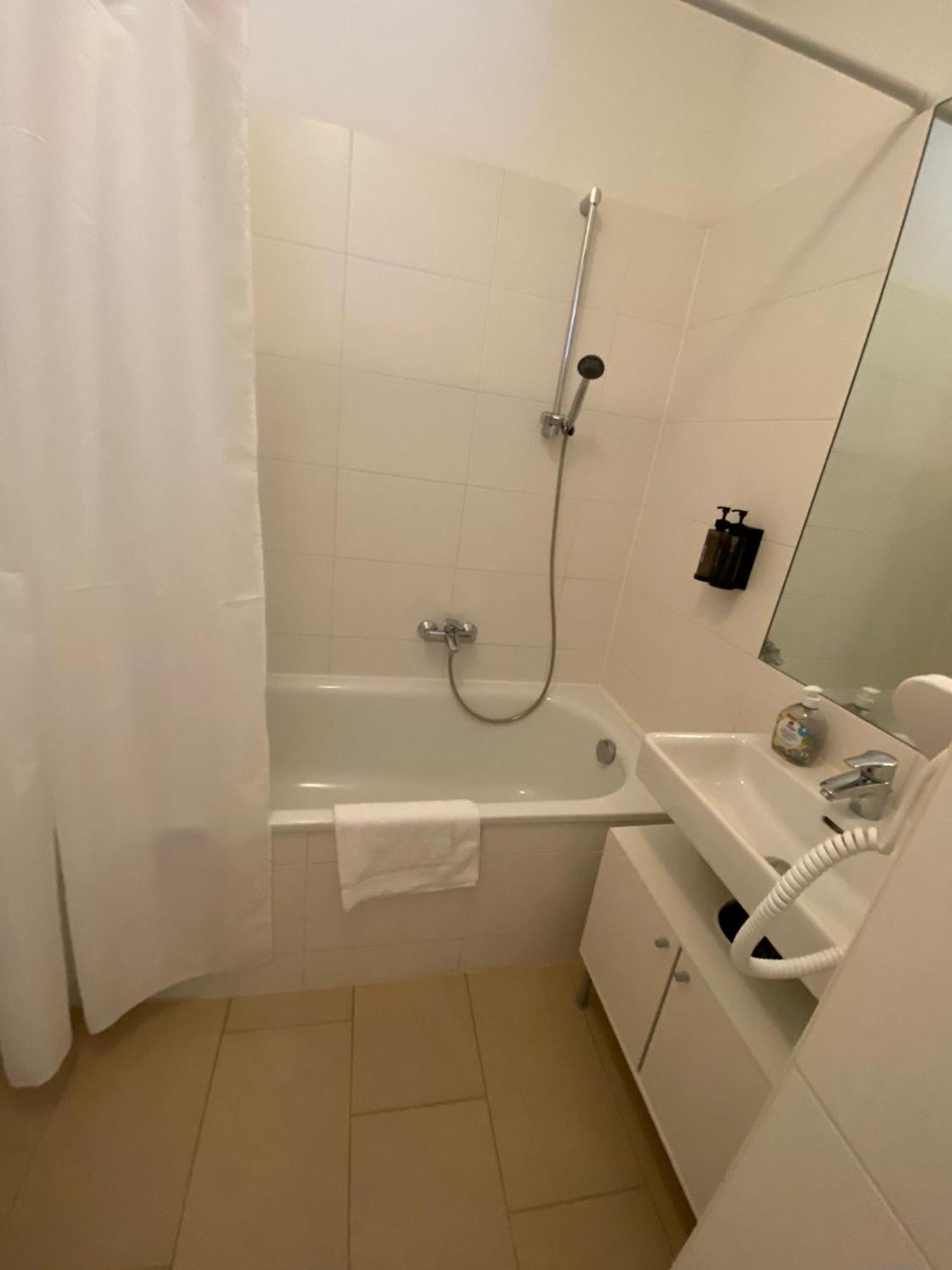 Floridsdorfer Apartment - Free Highspeed-Internet Viyana Dış mekan fotoğraf